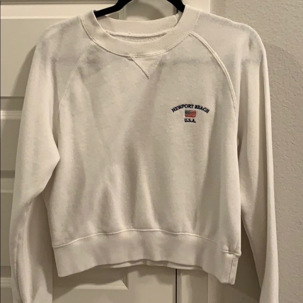 brandy melville white pull over